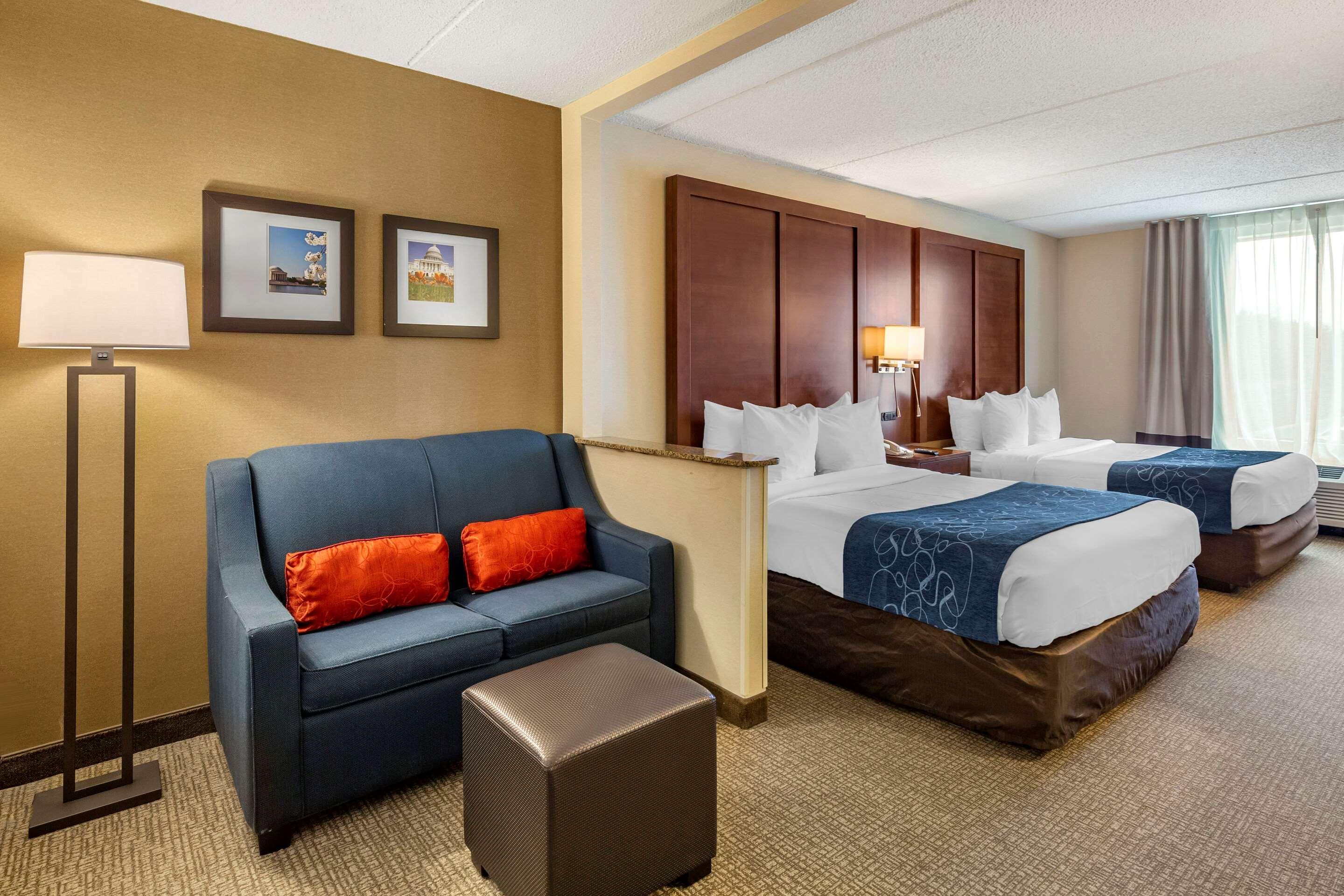 Comfort Suites Manassas Battlefield Park Bagian luar foto