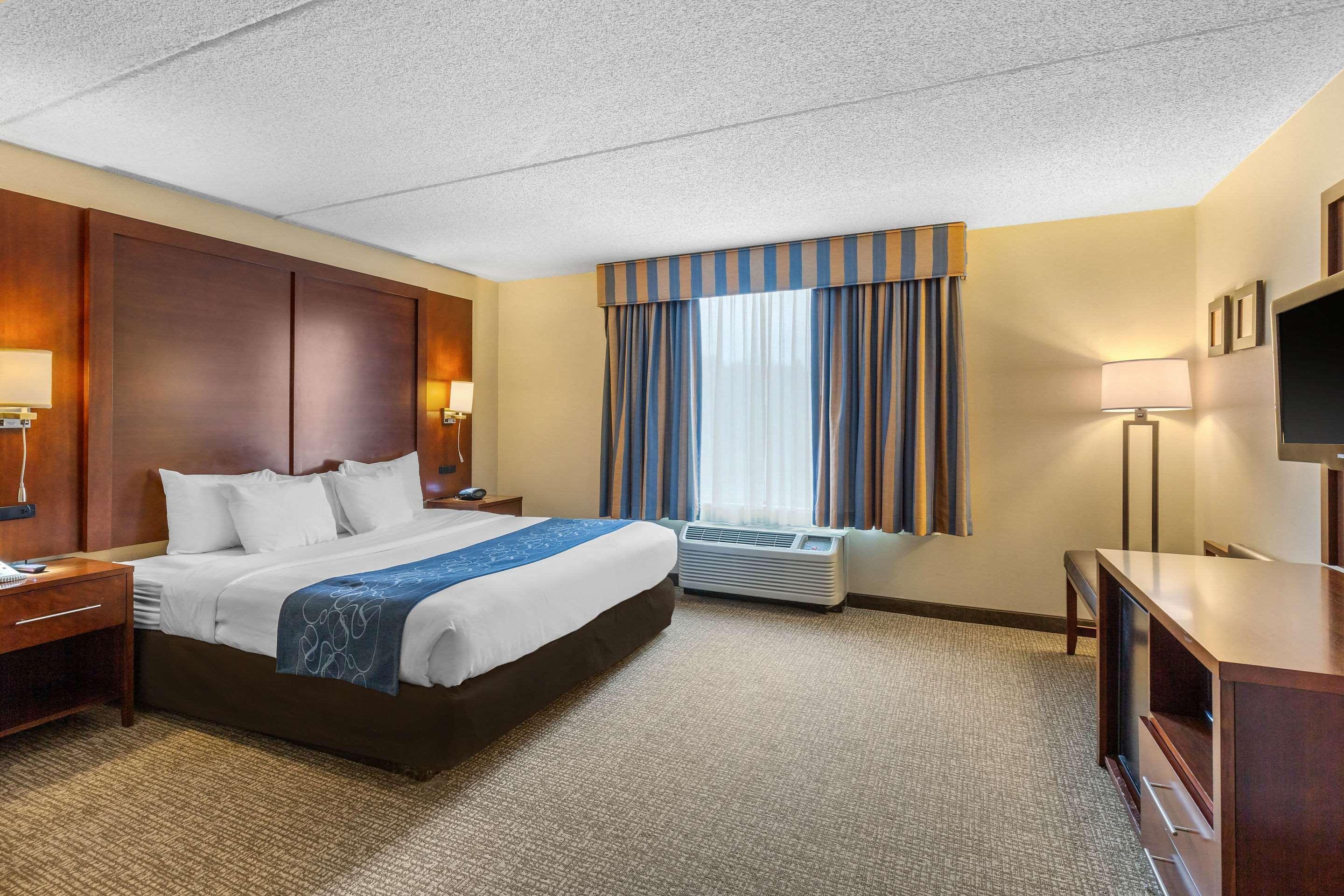Comfort Suites Manassas Battlefield Park Bagian luar foto