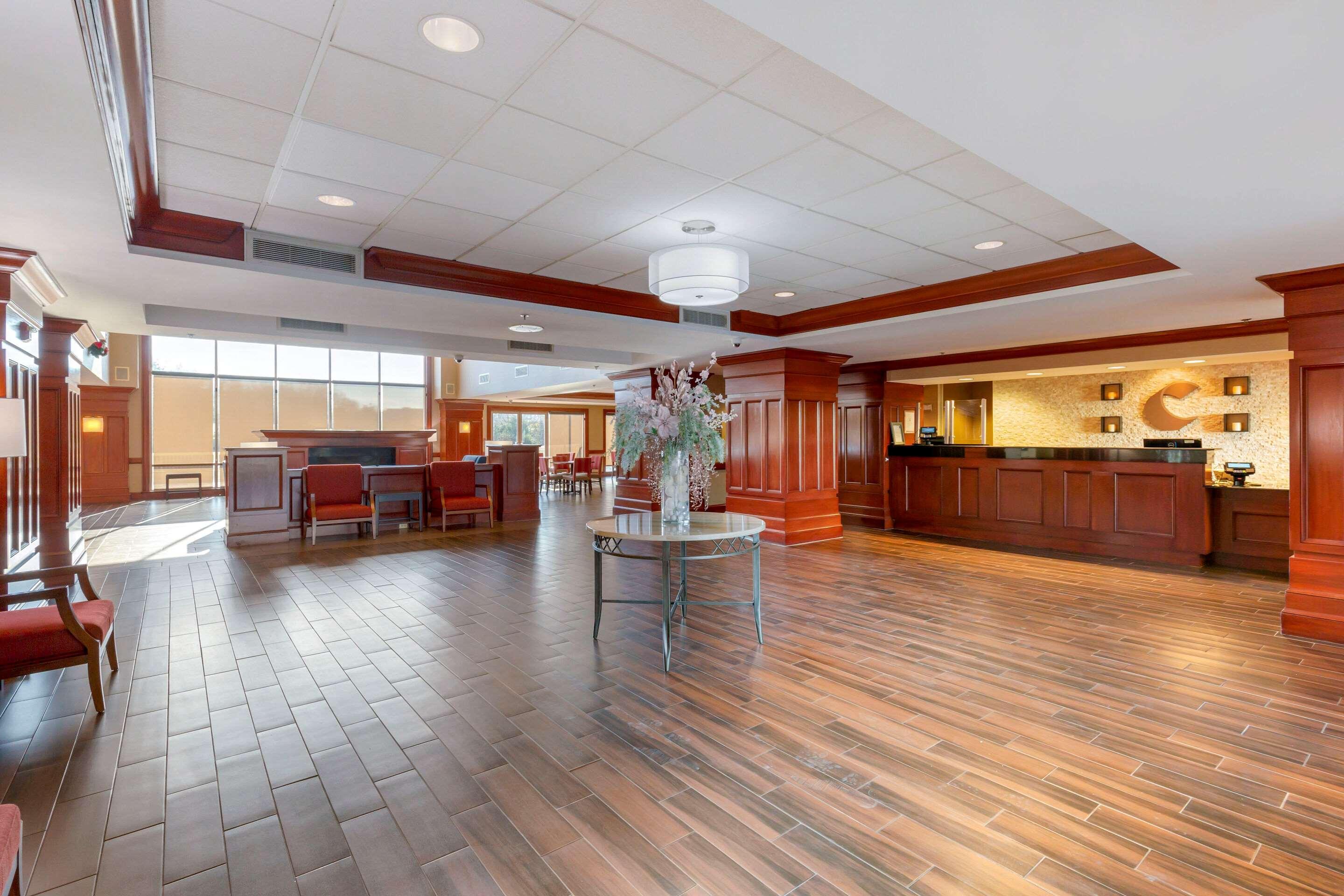 Comfort Suites Manassas Battlefield Park Bagian luar foto