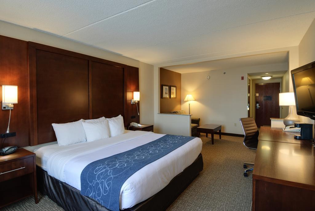 Comfort Suites Manassas Battlefield Park Bagian luar foto